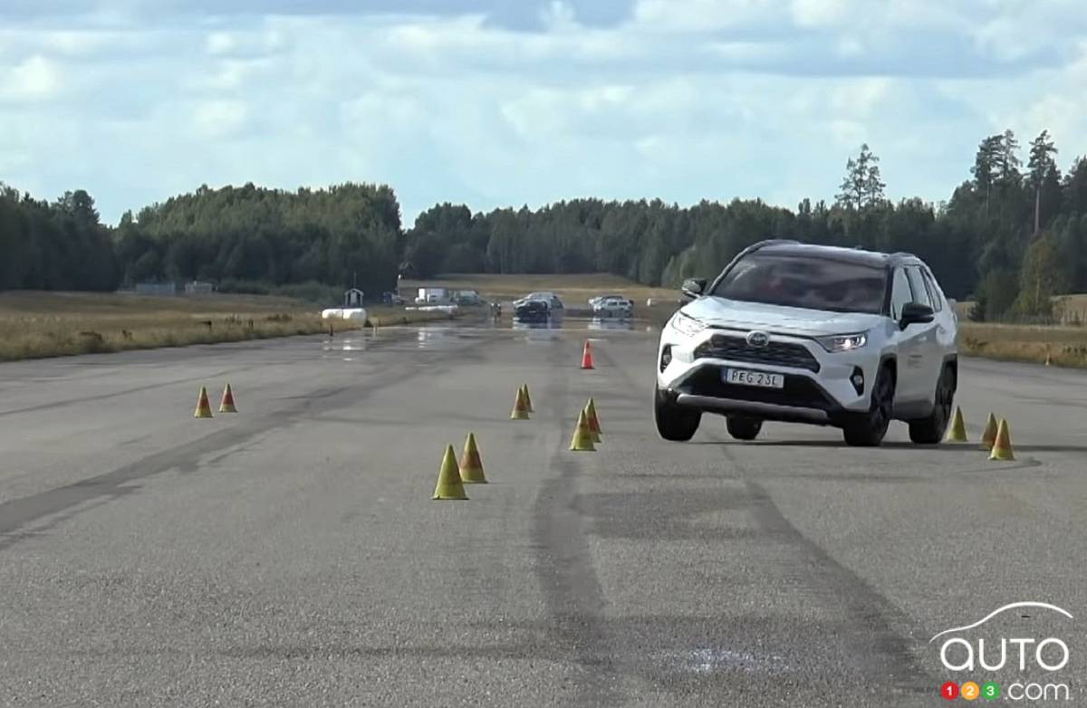 The Toyota RAV4 Fails Moose Test in Sweden